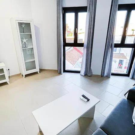 1 Bedroom In Apartment
